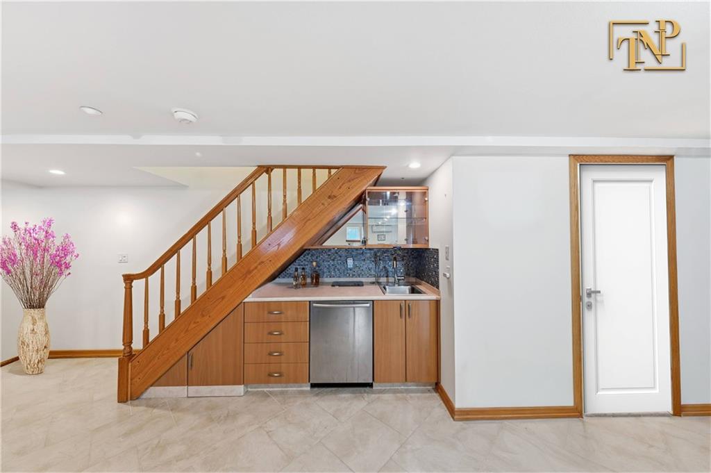 2800 East 29th Street Sheepshead Bay Brooklyn NY 11235