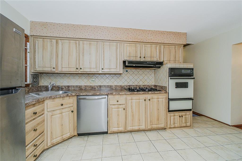 99 Park Hill Circle Clifton Staten Island NY 10304