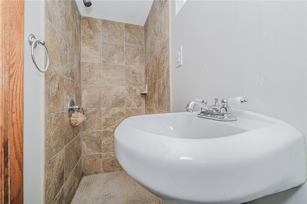 99 Park Hill Circle Clifton Staten Island NY 10304