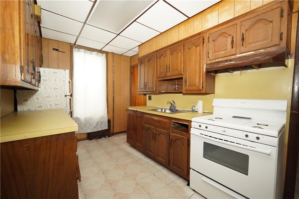 1636 Dahill Road Gravesend Brooklyn NY 11223