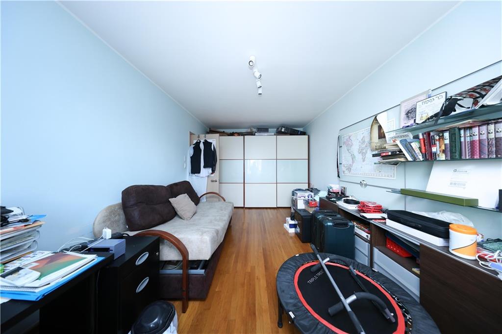 2415 East 27th Street Sheepshead Bay Brooklyn NY 11235