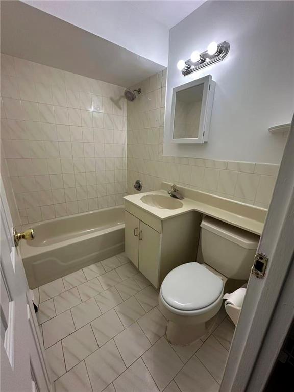 1290 Rockland Avenue New Springville Staten Island NY 10304