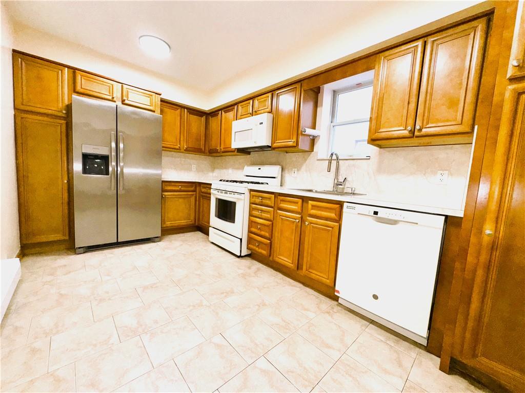 2650 East 26th Street Sheepshead Bay Brooklyn NY 11235