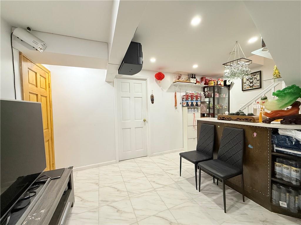 33 Geo Court Park Hill Staten Island NY 10304