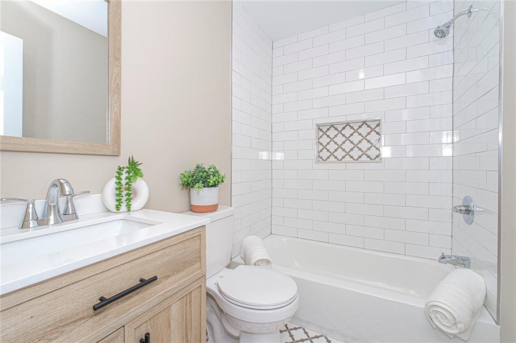 11 Laforge Avenue Port Richmond Staten Island NY 10302