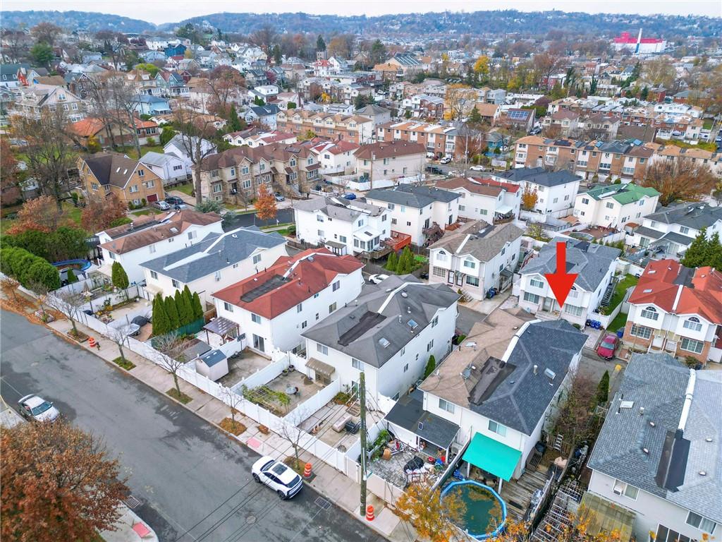 32 Belair Lane Rosebank Staten Island NY 10305