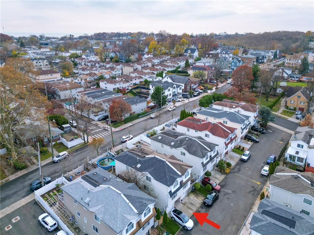 32 Belair Lane Rosebank Staten Island NY 10305