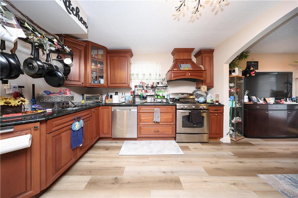 32 Belair Lane Rosebank Staten Island NY 10305