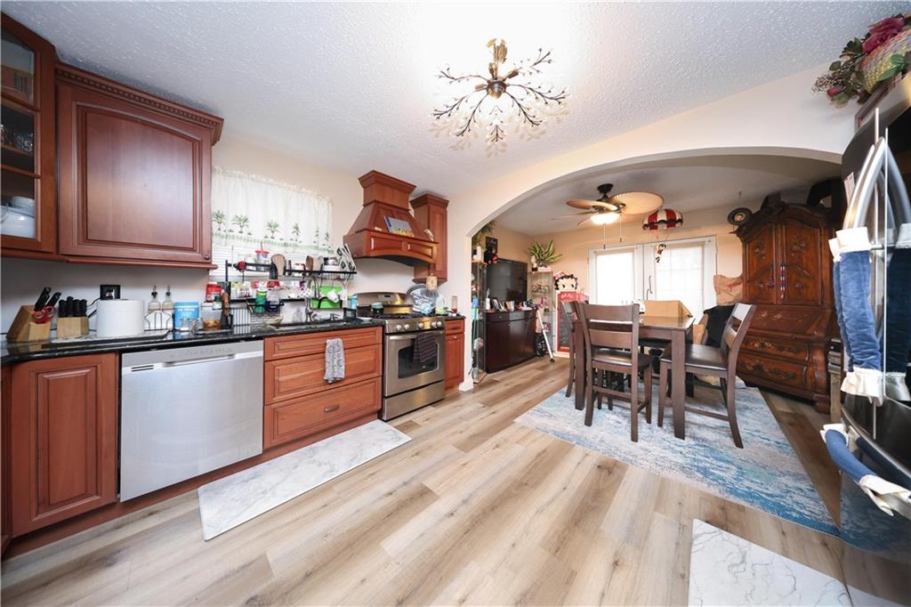 32 Belair Lane Rosebank Staten Island NY 10305