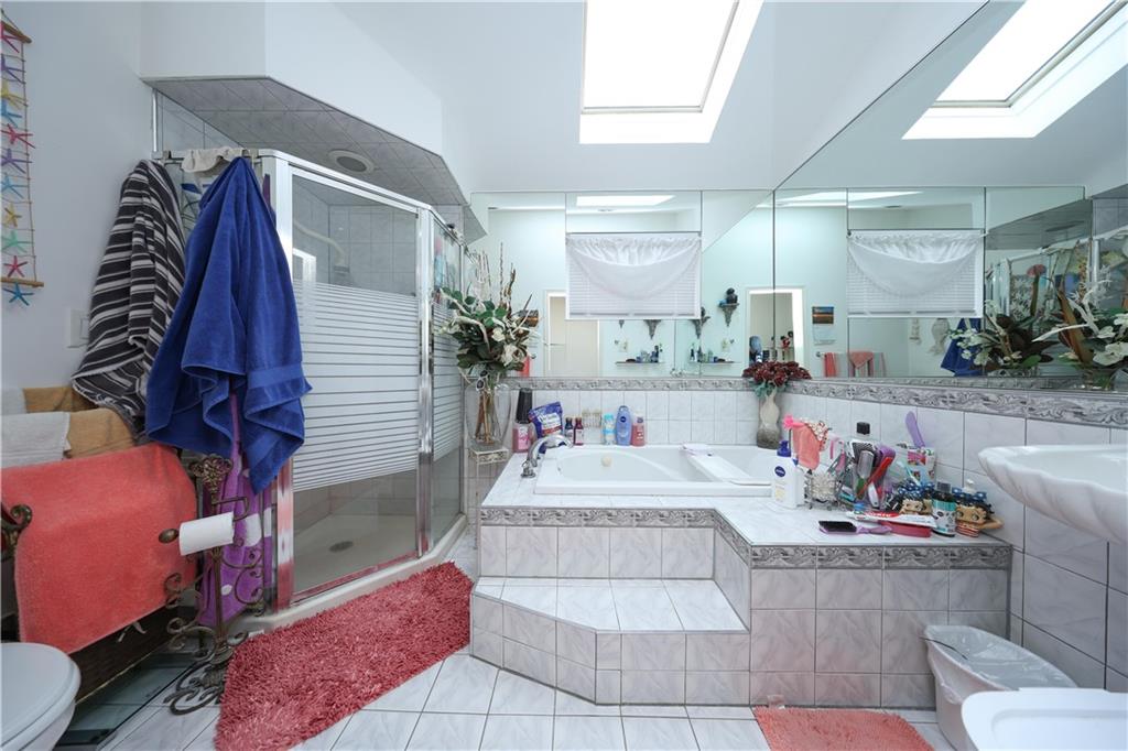 32 Belair Lane Rosebank Staten Island NY 10305