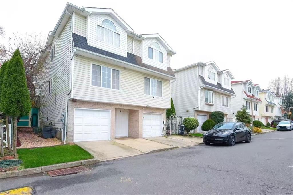 32 Belair Lane Rosebank Staten Island NY 10305