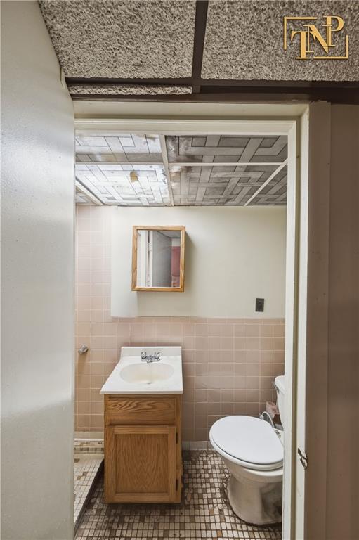 661 Euclid Avenue East New York Brooklyn NY 11208