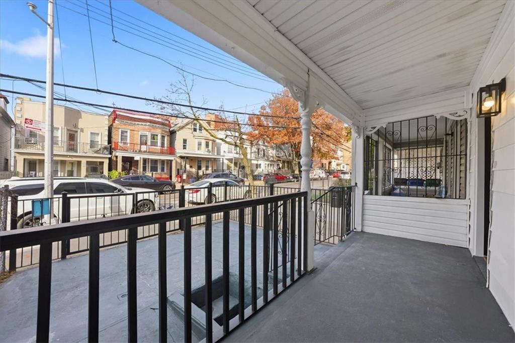 2862 Briggs Avenue Bedford Park Bronx NY 10458