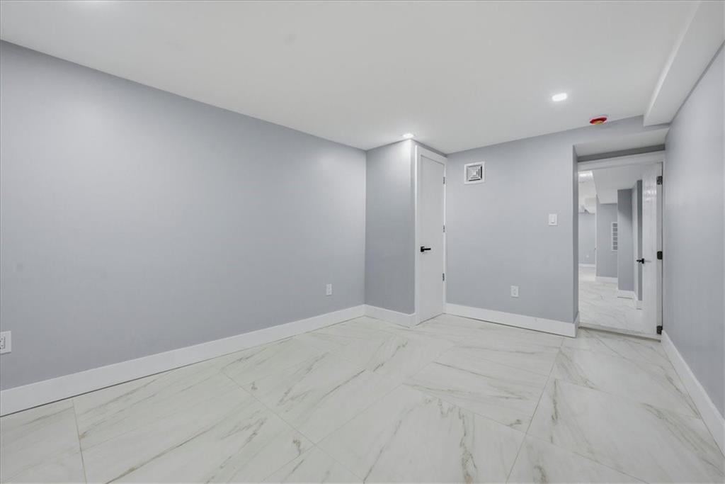 2862 Briggs Avenue Bedford Park Bronx NY 10458