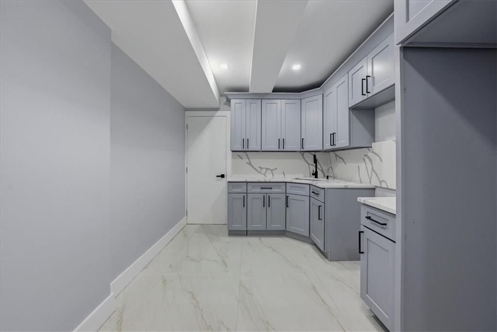 2862 Briggs Avenue Bedford Park Bronx NY 10458