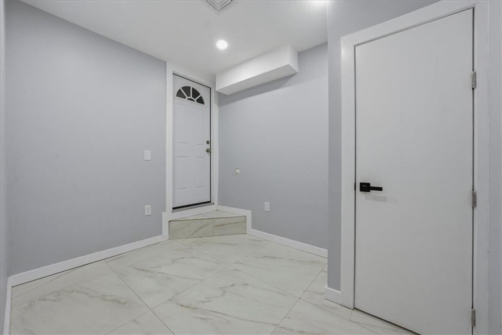 2862 Briggs Avenue Bedford Park Bronx NY 10458