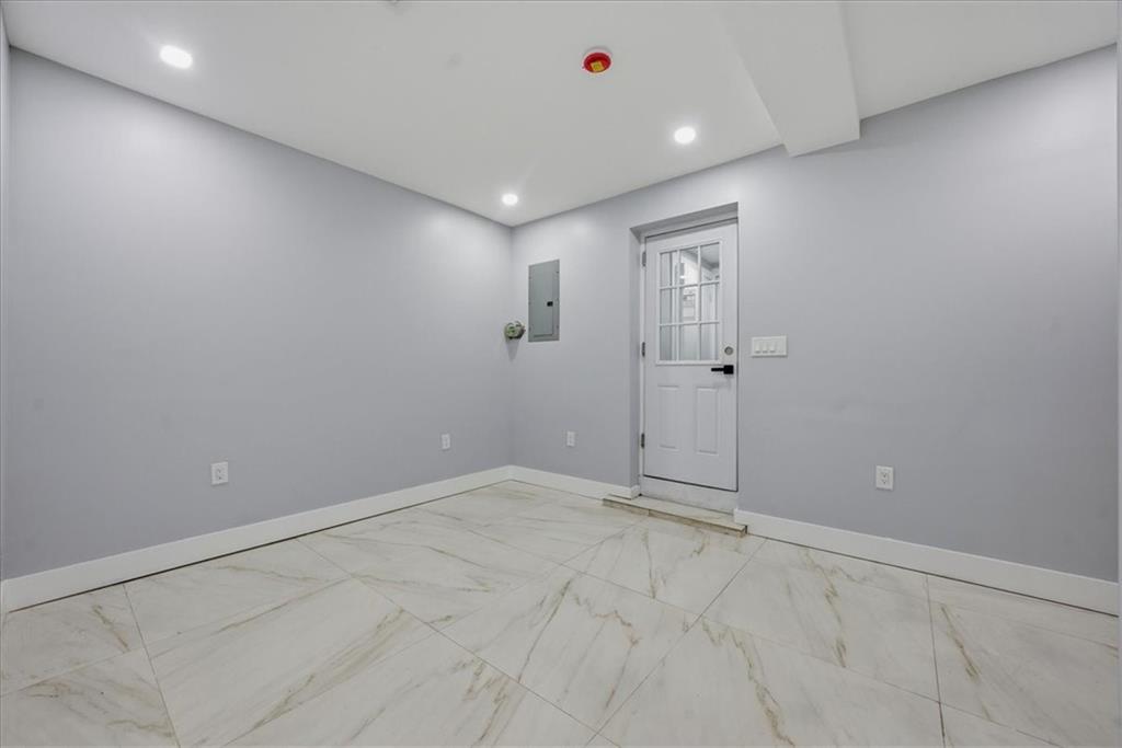 2862 Briggs Avenue Bedford Park Bronx NY 10458