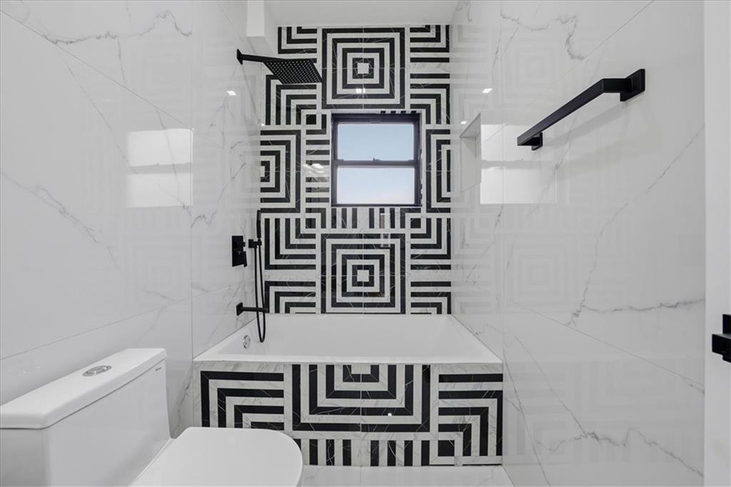 2862 Briggs Avenue Bedford Park Bronx NY 10458