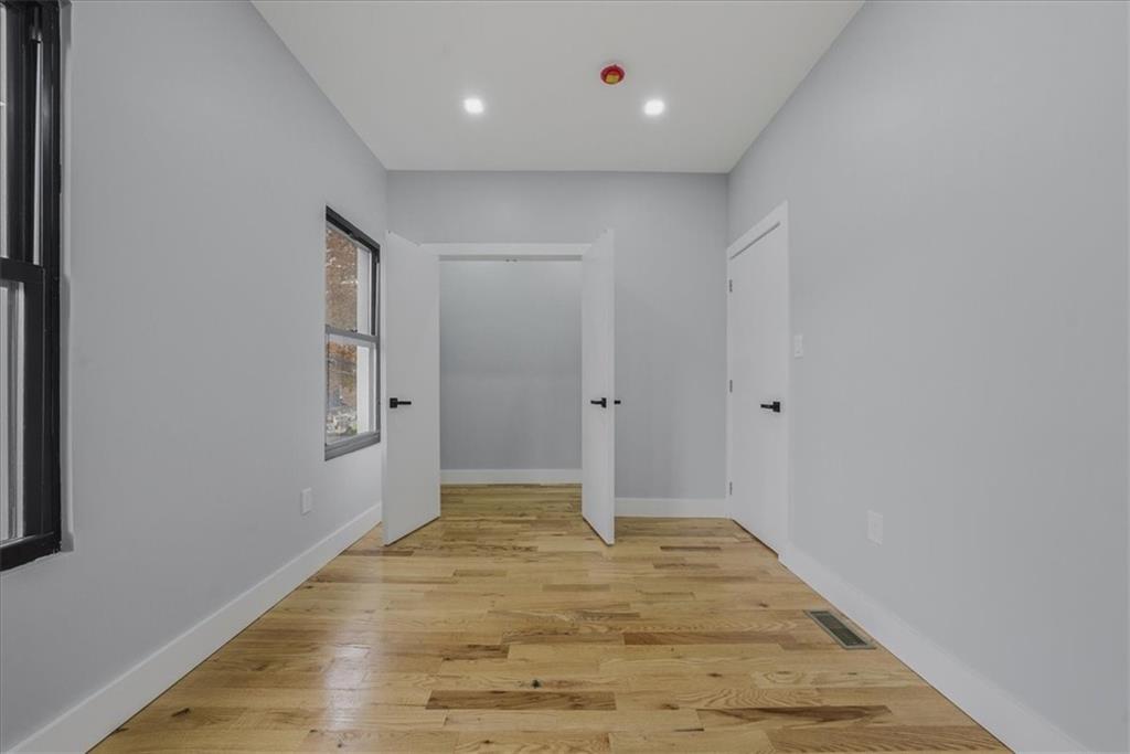 2862 Briggs Avenue Bedford Park Bronx NY 10458