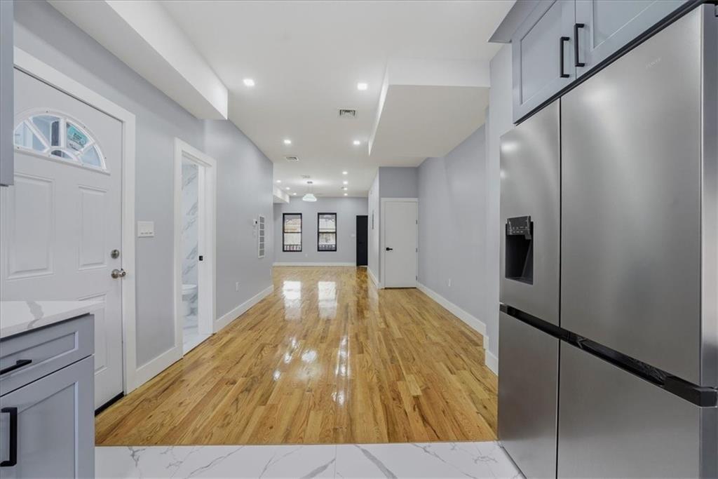 2862 Briggs Avenue Bedford Park Bronx NY 10458