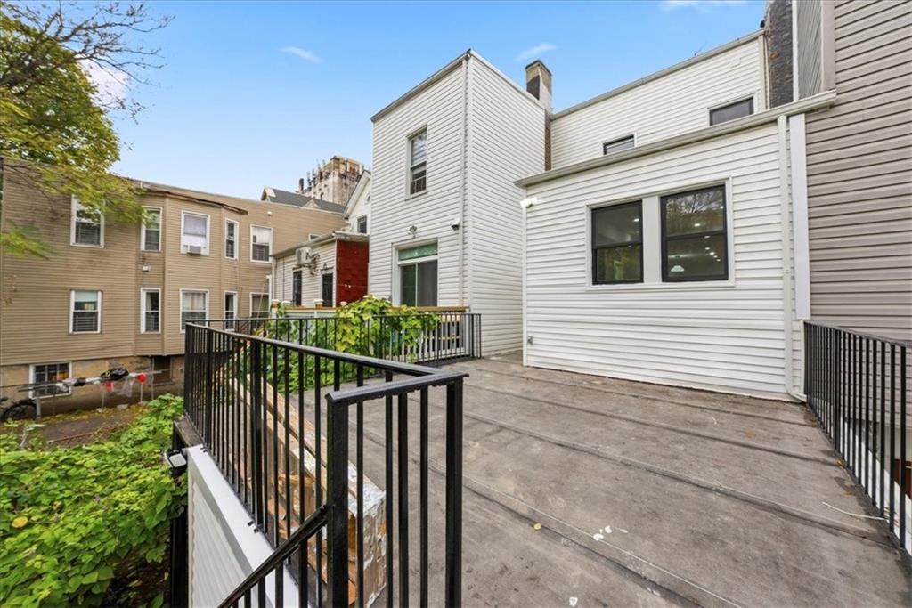 2862 Briggs Avenue Bedford Park Bronx NY 10458