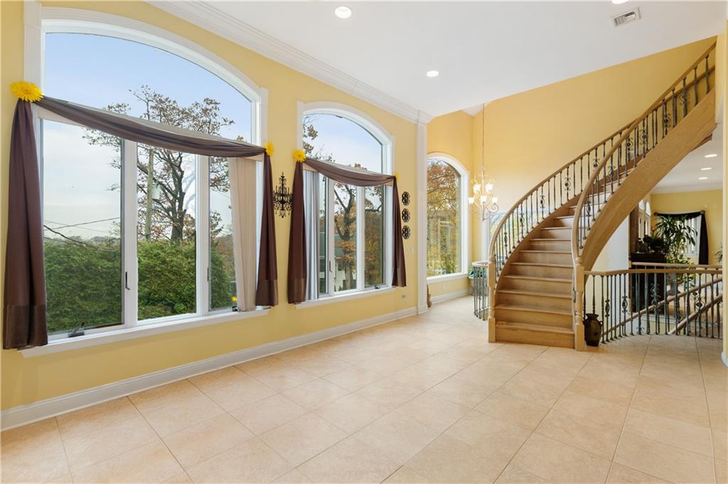 16 Diana Trail Emerson Hill Staten Island NY 10304