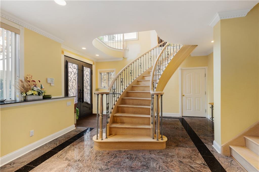 16 Diana Trail Emerson Hill Staten Island NY 10304