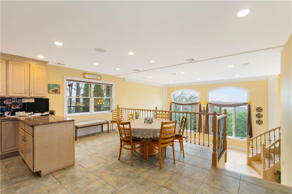 16 Diana Trail Emerson Hill Staten Island NY 10304