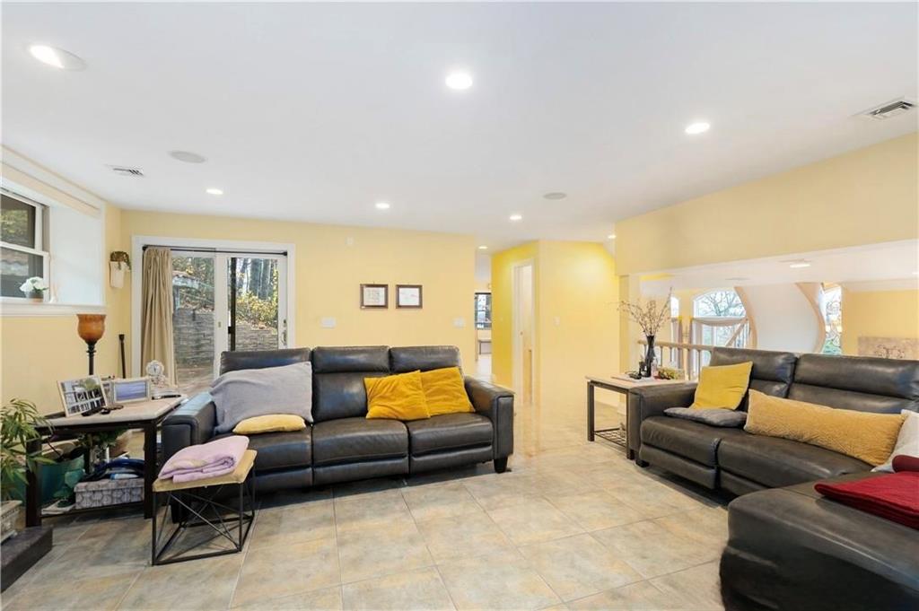 16 Diana Trail Emerson Hill Staten Island NY 10304