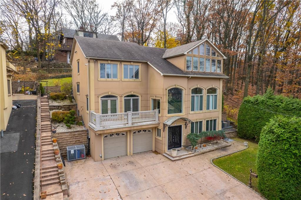 16 Diana Trail Emerson Hill Staten Island NY 10304