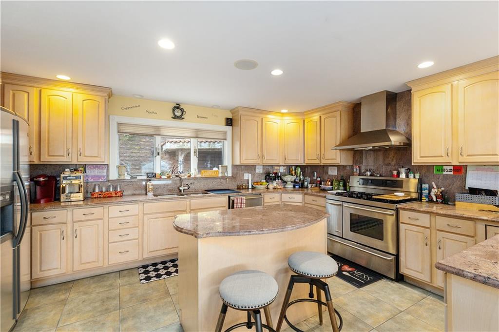 16 Diana Trail Emerson Hill Staten Island NY 10304