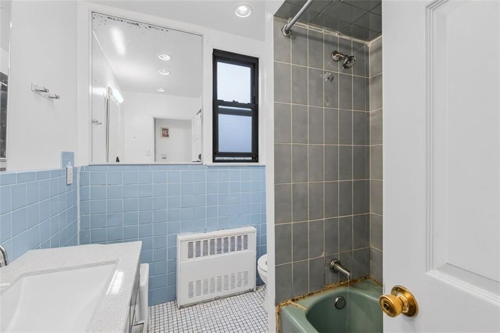 685 Rockaway Parkway Canarsie Brooklyn NY 11236