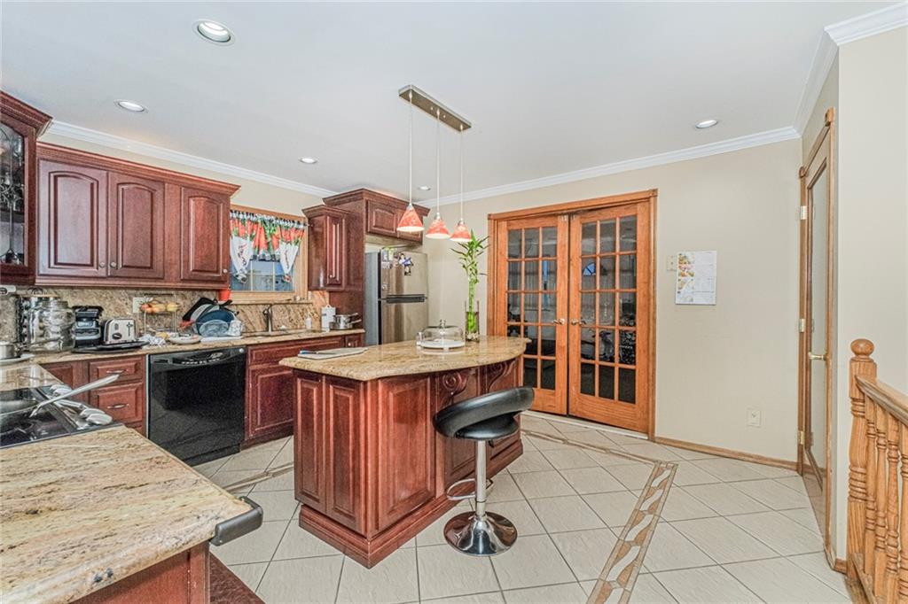 44 longdale Street Bulls Head Staten Island NY 10314