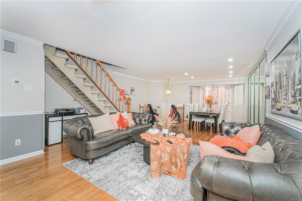 44 longdale Street Bulls Head Staten Island NY 10314