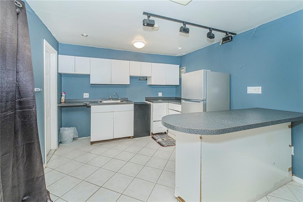 44 longdale Street Bulls Head Staten Island NY 10314