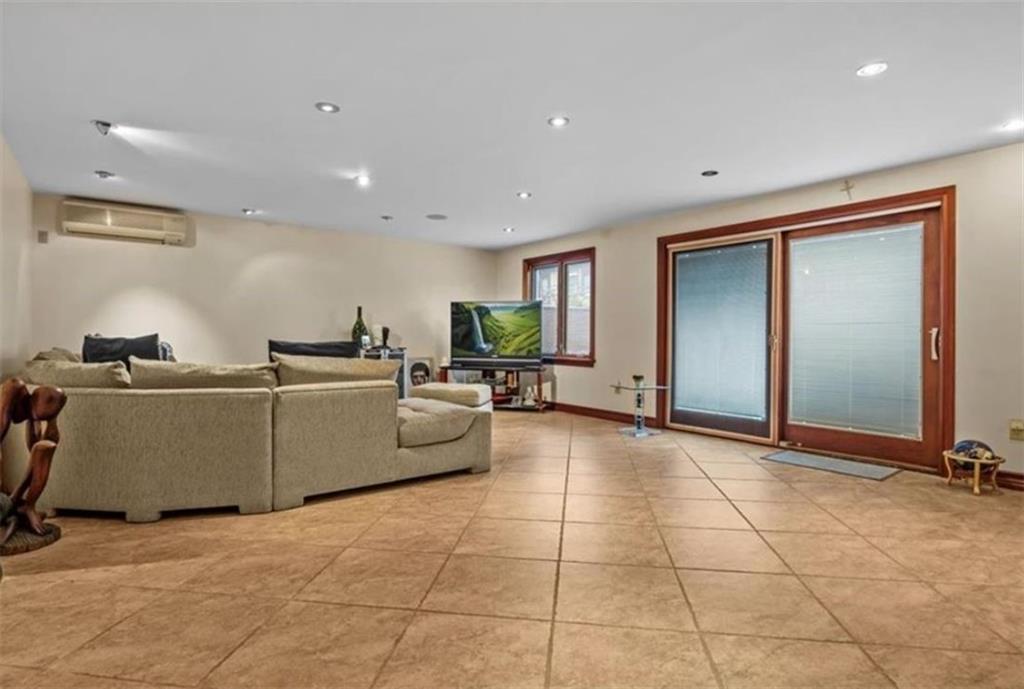 16 Montana Place Mill Basin Brooklyn NY 11234