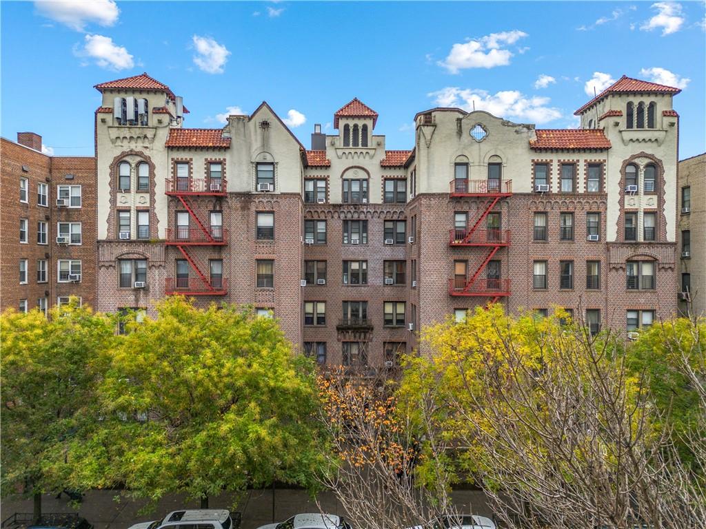 8735 Bay Parkway Bensonhurst Brooklyn NY 11214