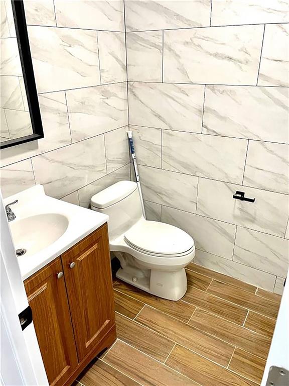 91-26 85th Road Woodhaven Woodhaven NY 11421