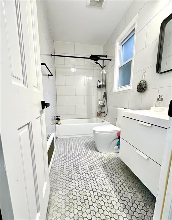 91-26 85th Road Woodhaven Woodhaven NY 11421