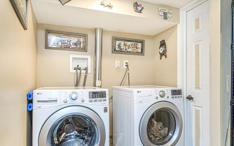 35 Nutwood Court Great Kills Richmond NY 10308