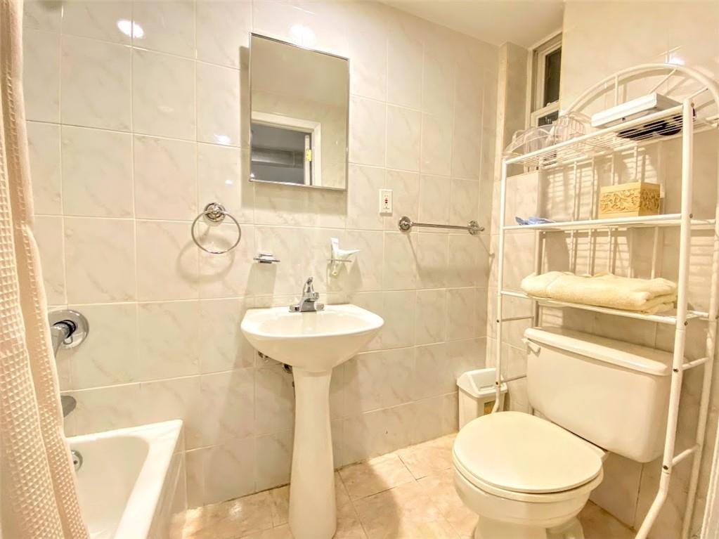 2705 Avenue Y Sheepshead Bay Brooklyn NY 11235