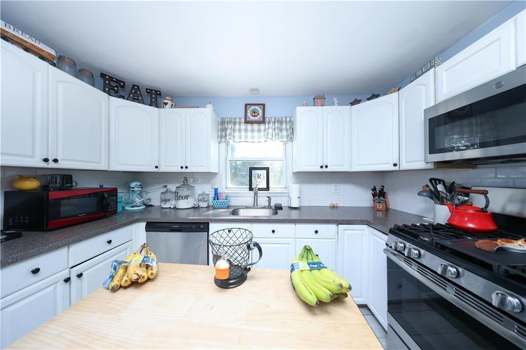 52 Pleasant Plains Avenue Pleasant Plains Staten Island NY 00000