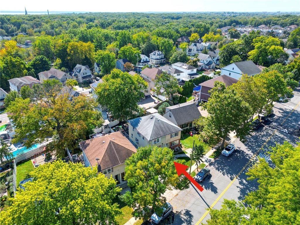 52 Pleasant Plains Avenue Pleasant Plains Staten Island NY 00000