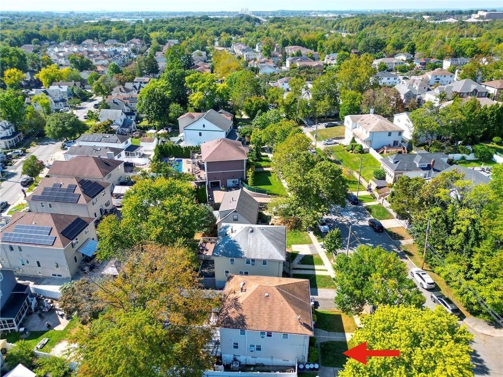 52 Pleasant Plains Avenue Pleasant Plains Staten Island NY 00000