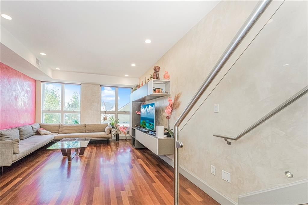 3116 Emmons Avenue Sheepshead Bay Brooklyn NY 11235