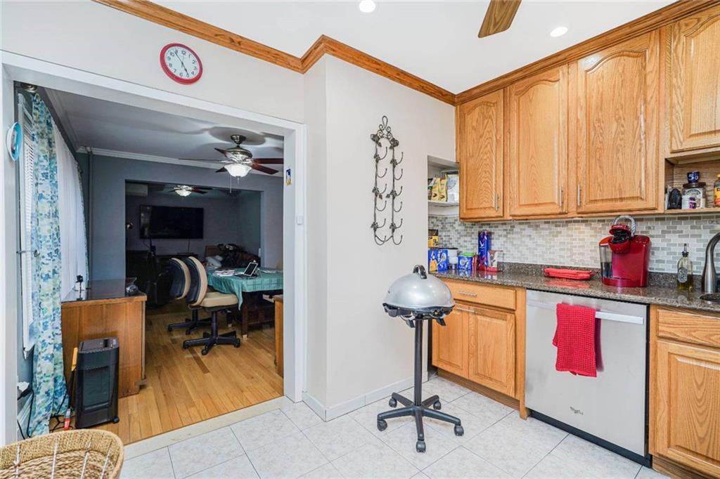 8686 Bay 16th Street Bensonhurst Brooklyn NY 11214