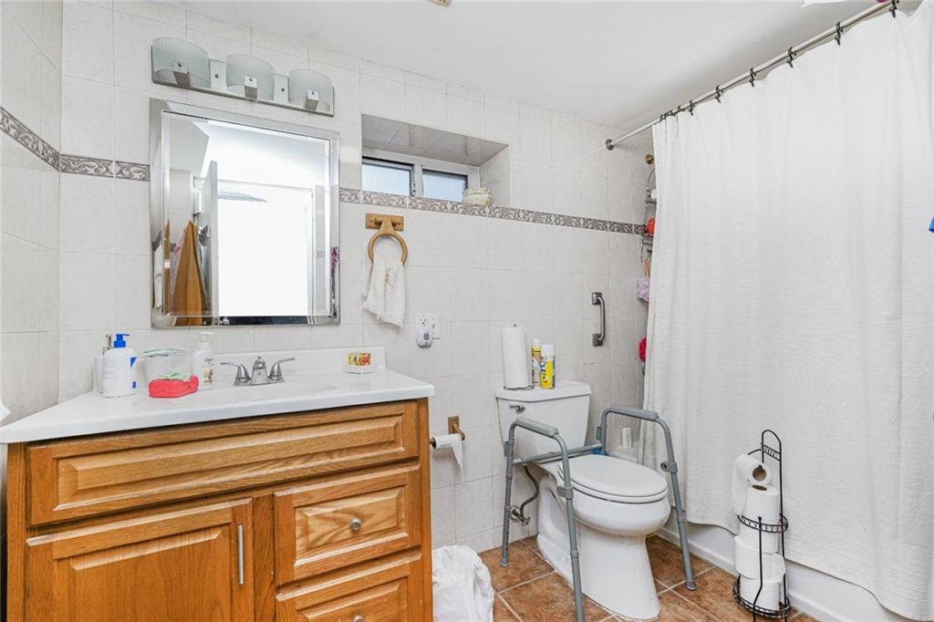 8686 Bay 16th Street Bensonhurst Brooklyn NY 11214