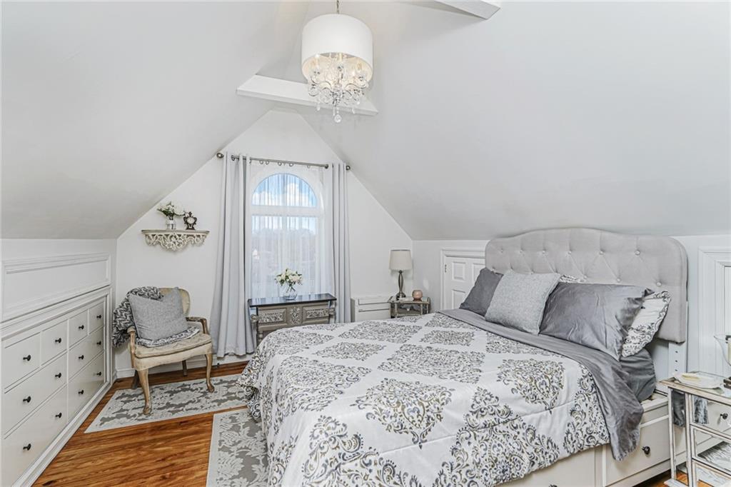 236 Fingerboard Road Shore Acres Staten Island NY 10305