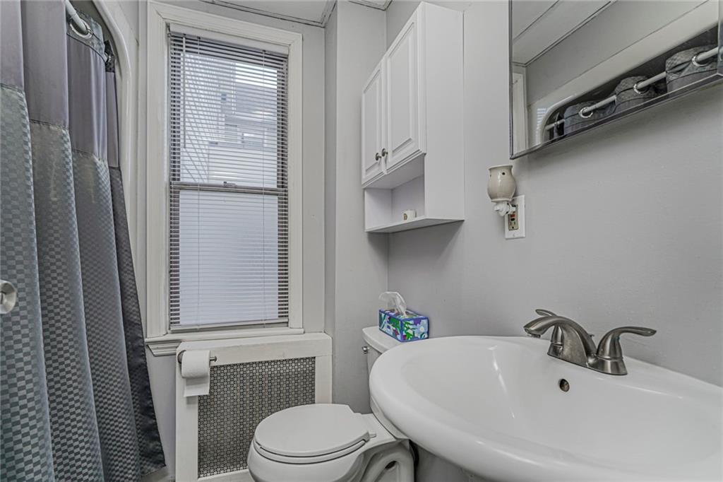 236 Fingerboard Road Shore Acres Staten Island NY 10305