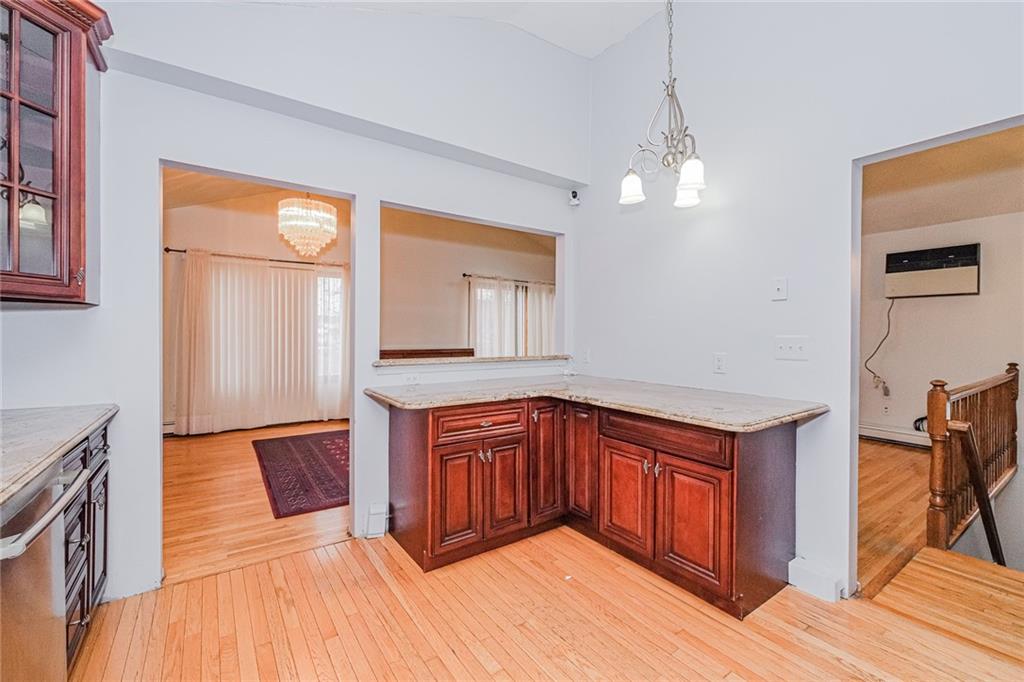 33 Boyce Avenue Richmond Town Staten Island NY 10306